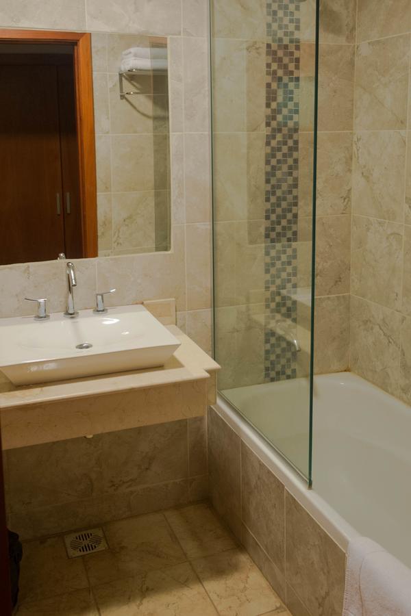 Colon Center Hotel Luaran gambar